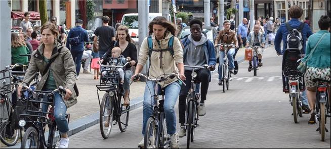 Holanda: $ 0,21 euro/km para quem vai de bike