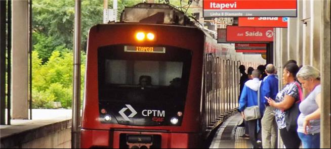 Linha 8 liga região de Itapevi à estação Júlio Pre