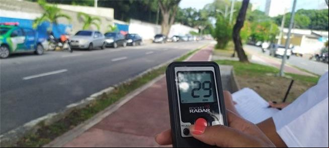 Pesquisadores em 16 pontos da cidade vão aferir ve